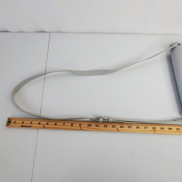 Pixie Mood Zoe Crossbody Bag Adjustable Strap Cloud Gray Vegan Leather - Picture 11 of 14